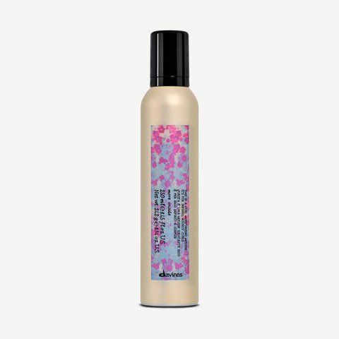 CURL MOISTURIZING Mousse Зволожувальний мус для хвилястого волосся, що підкреслює локони. Фіксація #3 More Inside Davines, 250 мл