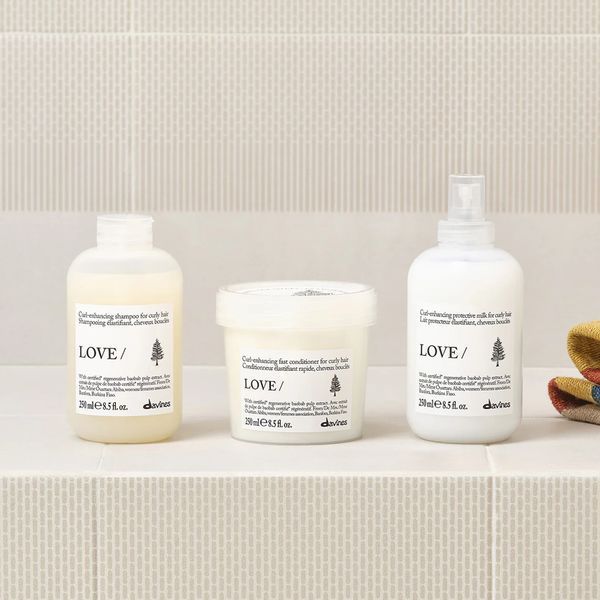 LOVE curl Shampoo Шампунь для усиления и контроля завитка Essential Haircare Davines, 250 мл