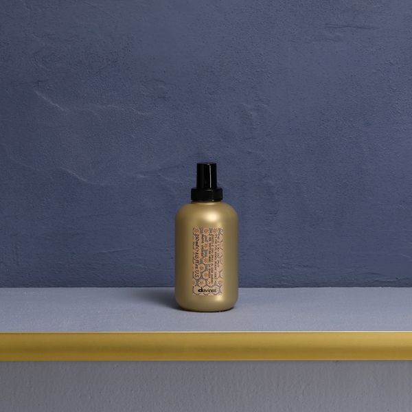 SEA SALT Spray Спрей с морской солью для создания объемных пляжных образов. Фиксация #1 More Inside Davines, 250 мл