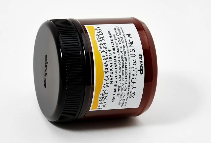 NOURISHING Vegetarian Miracle Mask Живильна зволожувальна маска Вегетаріанське диво для сухого та ламкого волосся Naturaltech Davines, 250 мл