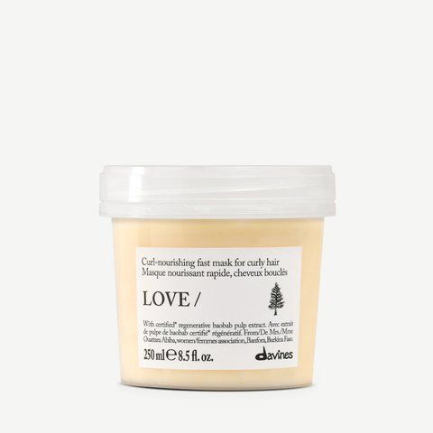 LOVE curl Hair Mask Маска для питания и контроля завитка Essential Haircare Davines, 250 мл